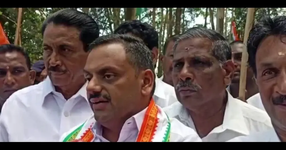 A hunger strike started in Munnar under the leadership of Dean Kuriakos MP.