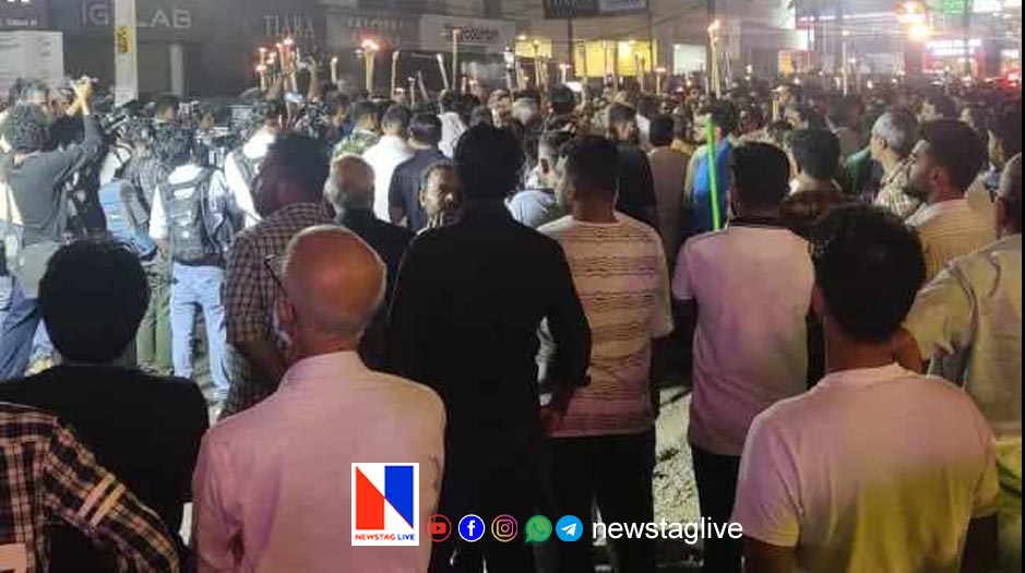 udf night march against caa in calicut