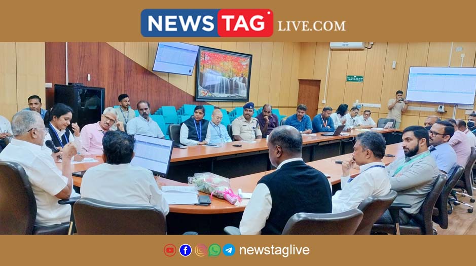 E T Muhammed Basheer directs air line company officials to give better service