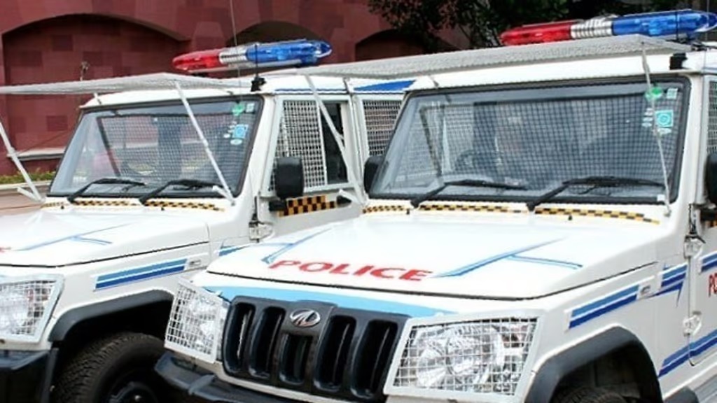 Sexual assault on student in Thrissur; Policeman held by locals
