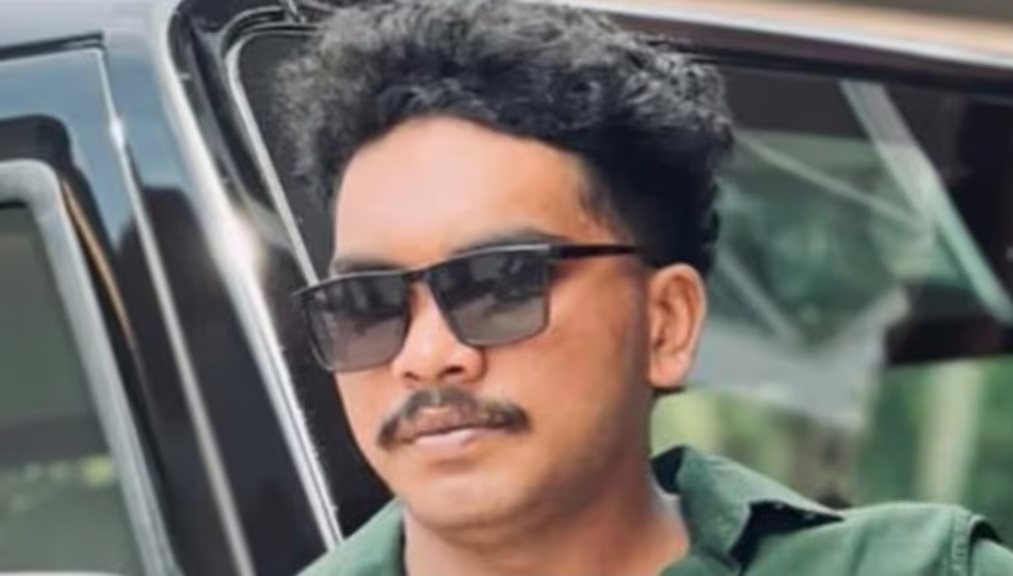 student dies in bike accident