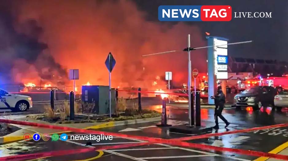 Plane Crashes In US Neighbourhood