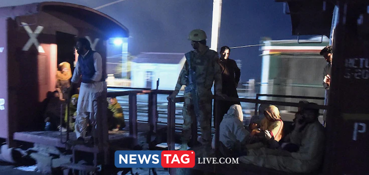 all hostages freed in pakistan train hijack
