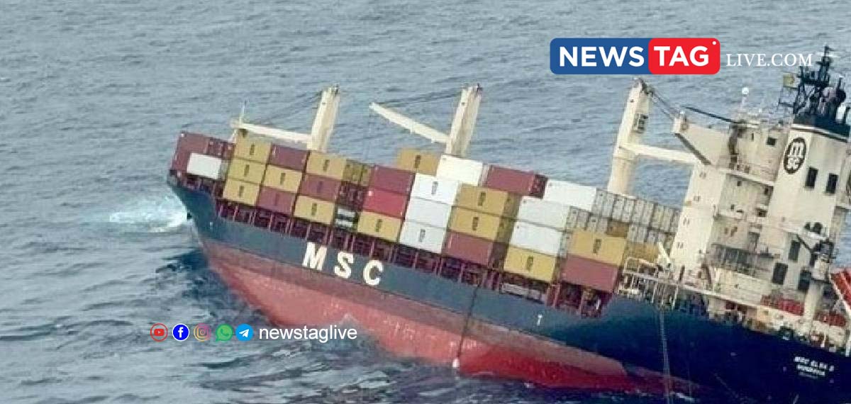 Ship in accident in Kochi sinks