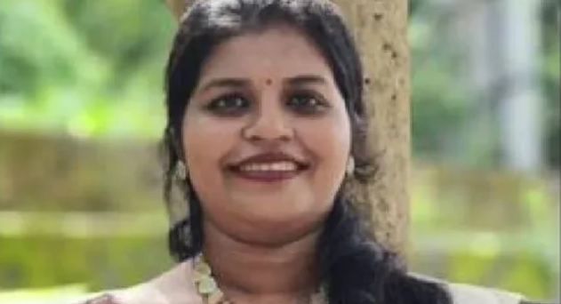 woman dies of snake bite while feeding food to her child