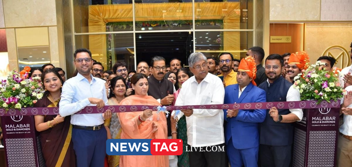Malabar gold and diamonds opens new show room at Pune kothrud