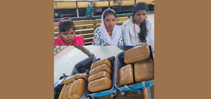 three ladies caughts with 23 kg Ganja