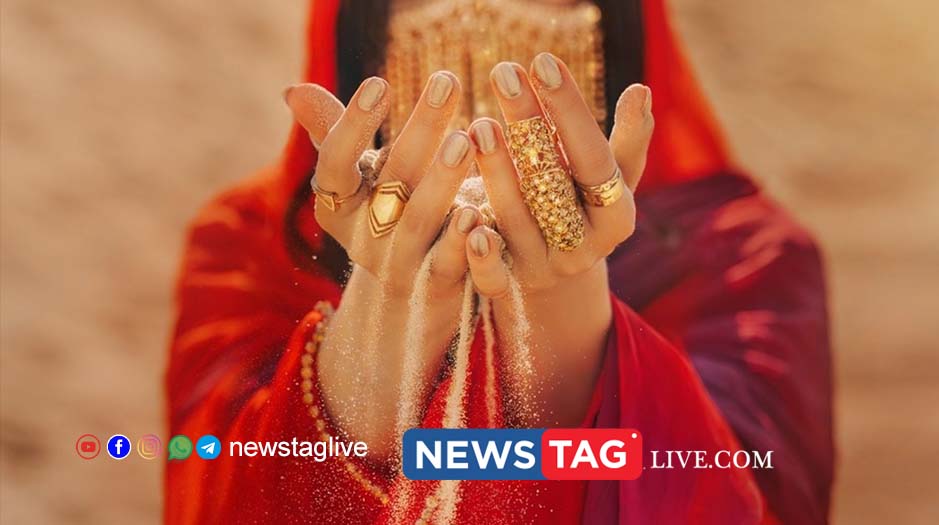 gold sale wearing burqa