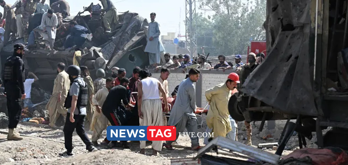 24 killed in Pakistan after explosives ladden car rammed in to train