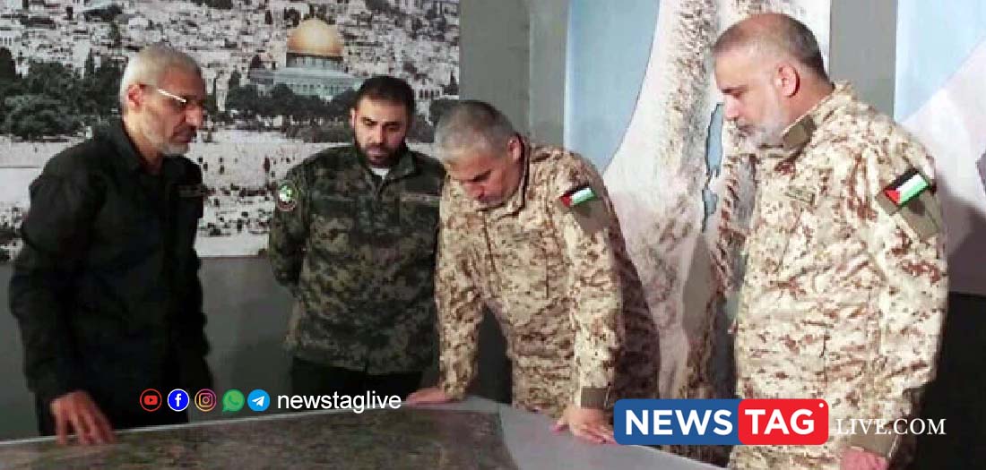 Mohammed Odeh, right, along with senior Hamas leaders