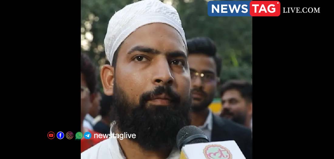 Mohd Junaid, a volunteer serving food and water at the Jantar Mantar protest
