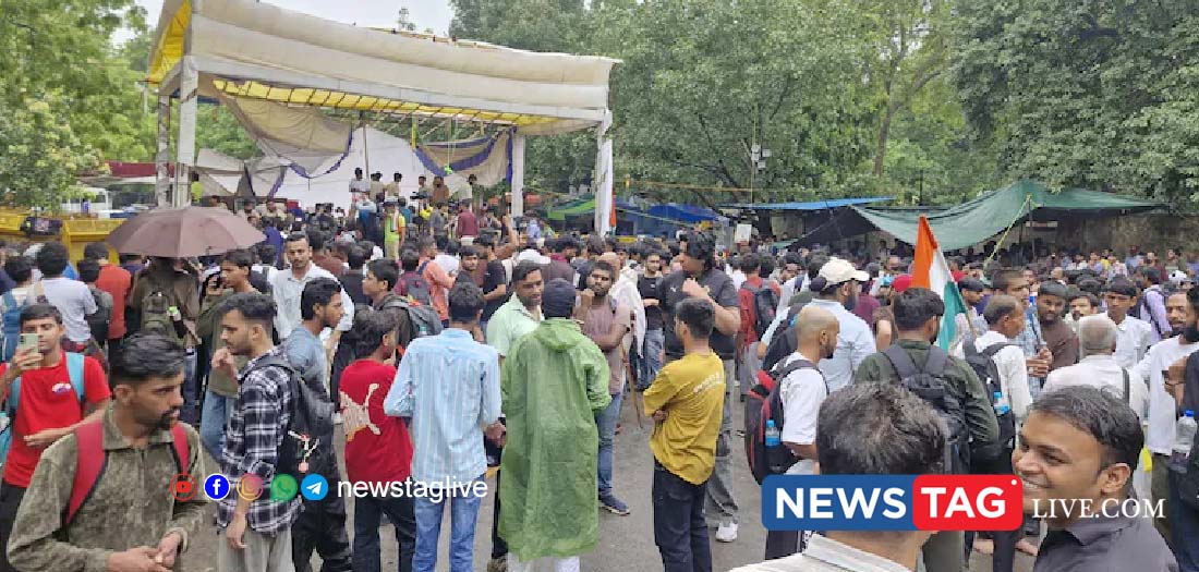 Protesters back at Jantar Mantar on Tuesday morning