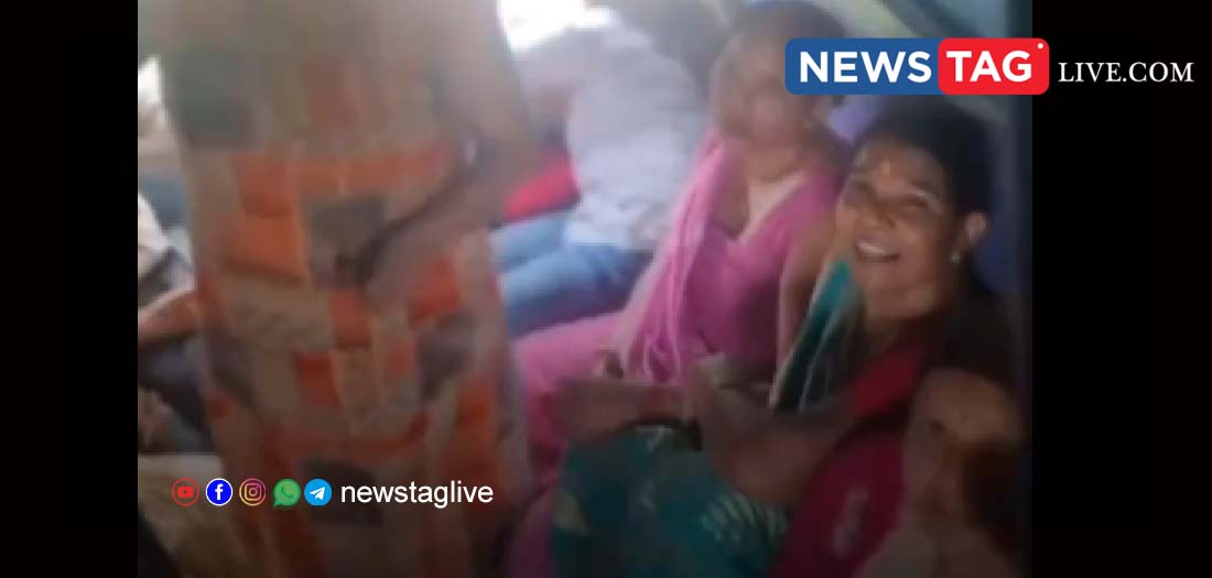bhajan in train