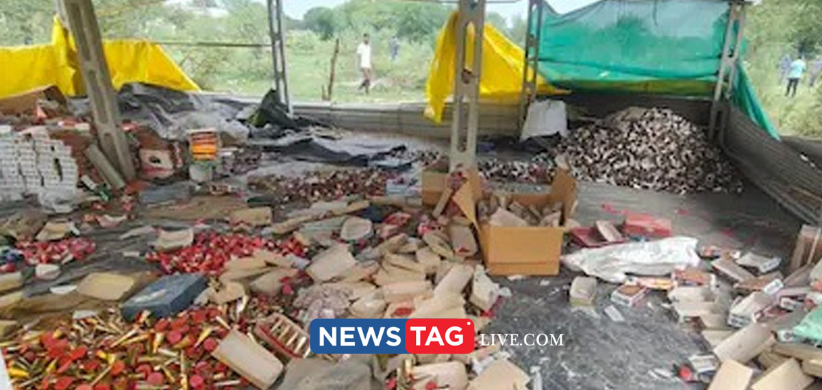 nine killed in blast in cracker factory