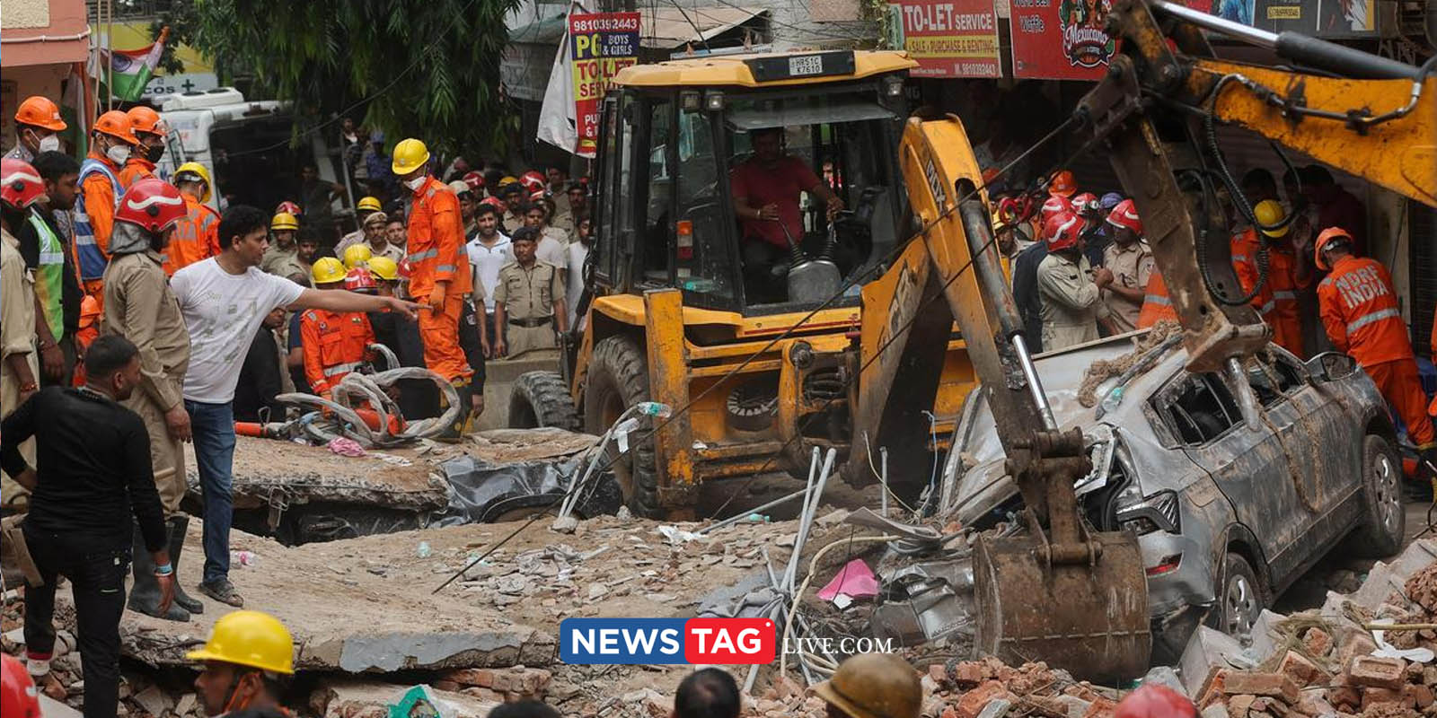 5 dies in delhi building collapse